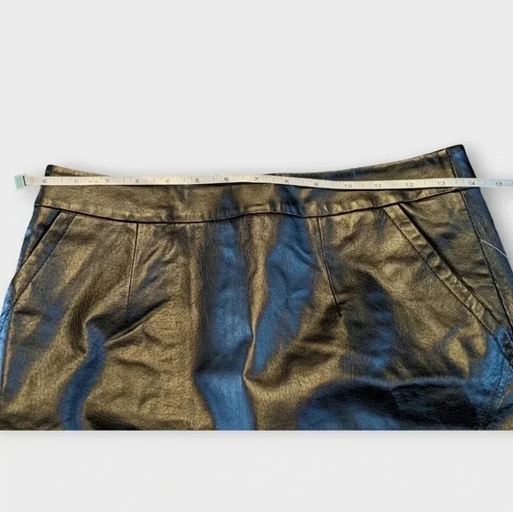 NWT CHADWICKS Women's Genuine Leather Black Pencil Skirt Size 4P - Picture 7 of 8